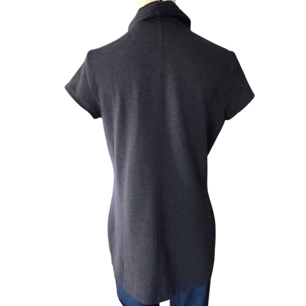 Cabi Cap Sleeve Turtleneck Size Medium Women's - Picture 5 of 8